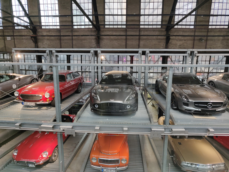 Illustration for article titled I went to an amazing dealership in DĂĽsseldorf